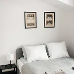 Fully-furnished With Air Conditioning For Families, Cracow Old Town