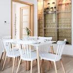 Fully-furnished With Air Conditioning For Families, Cracow Old Town Apartman Krakkó