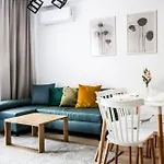 Apartman Fully-furnished With Air Conditioning For Families, Cracow Old Town