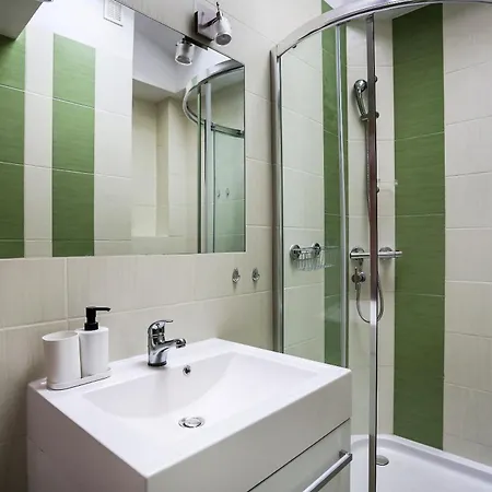Appartement Fully-furnished With Air Conditioning For Families, Cracow Old Town Krakau