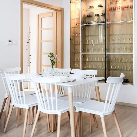 Fully-furnished With Air Conditioning For Families, Cracow Old Town Appartement Krakau