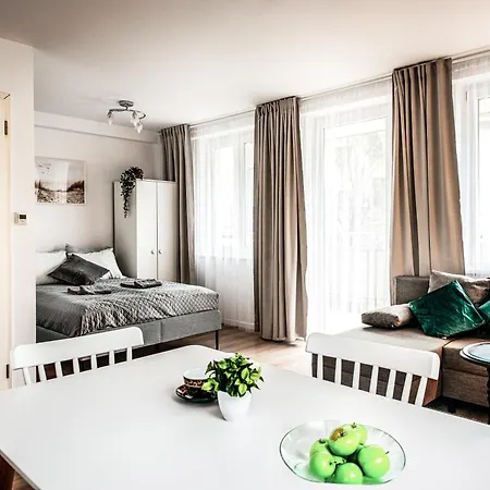 Fully-furnished With Air Conditioning For Families, Cracow Old Town Appartement