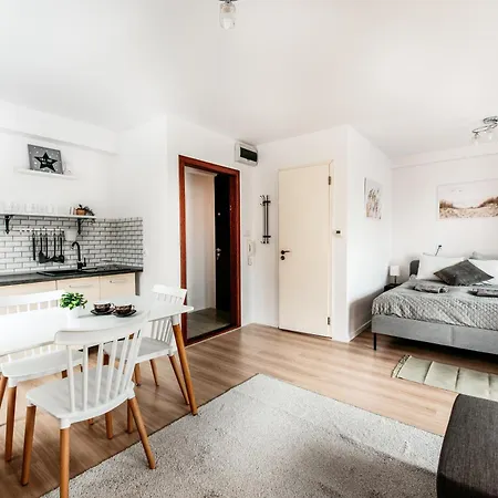 Fully-furnished With Air Conditioning For Families, Cracow Old Town *