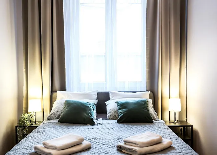 Fully-furnished With Air Conditioning For Families, Cracow Old Town *